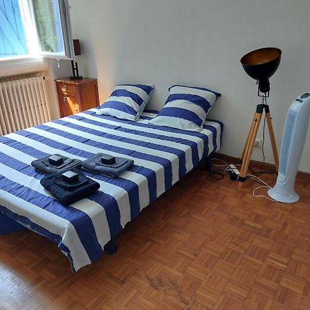 Chambre Dans Villa Marseille Bagian luar foto